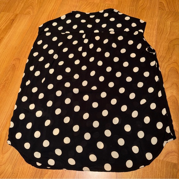 Zara Trafaluc Women’s Black & White Polka Dot Sleeveless Blouse Top size Large - Picture 9 of 9